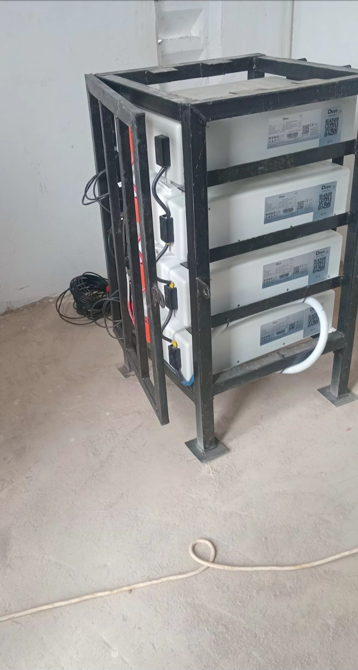 battery stack illustration